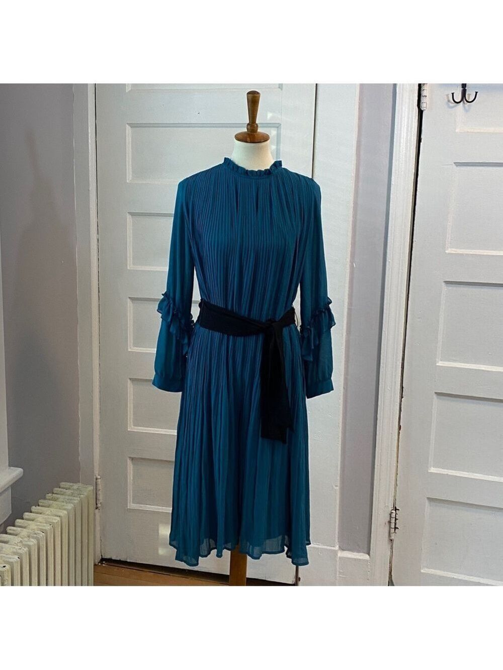 NWT Zara Teal Pleated Jumpsuit - Belted, Size L - Picture 8 of 16